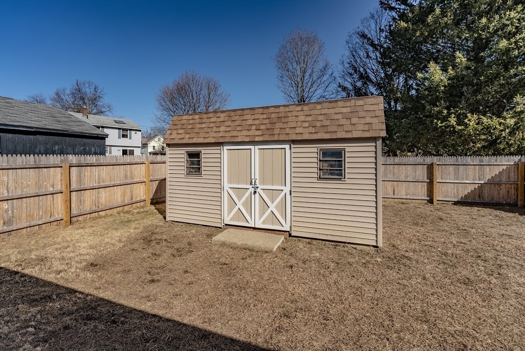 20 Ormond Drive Northampton, MA 01062 - Photo 31 of 32 a view of a house with a yard