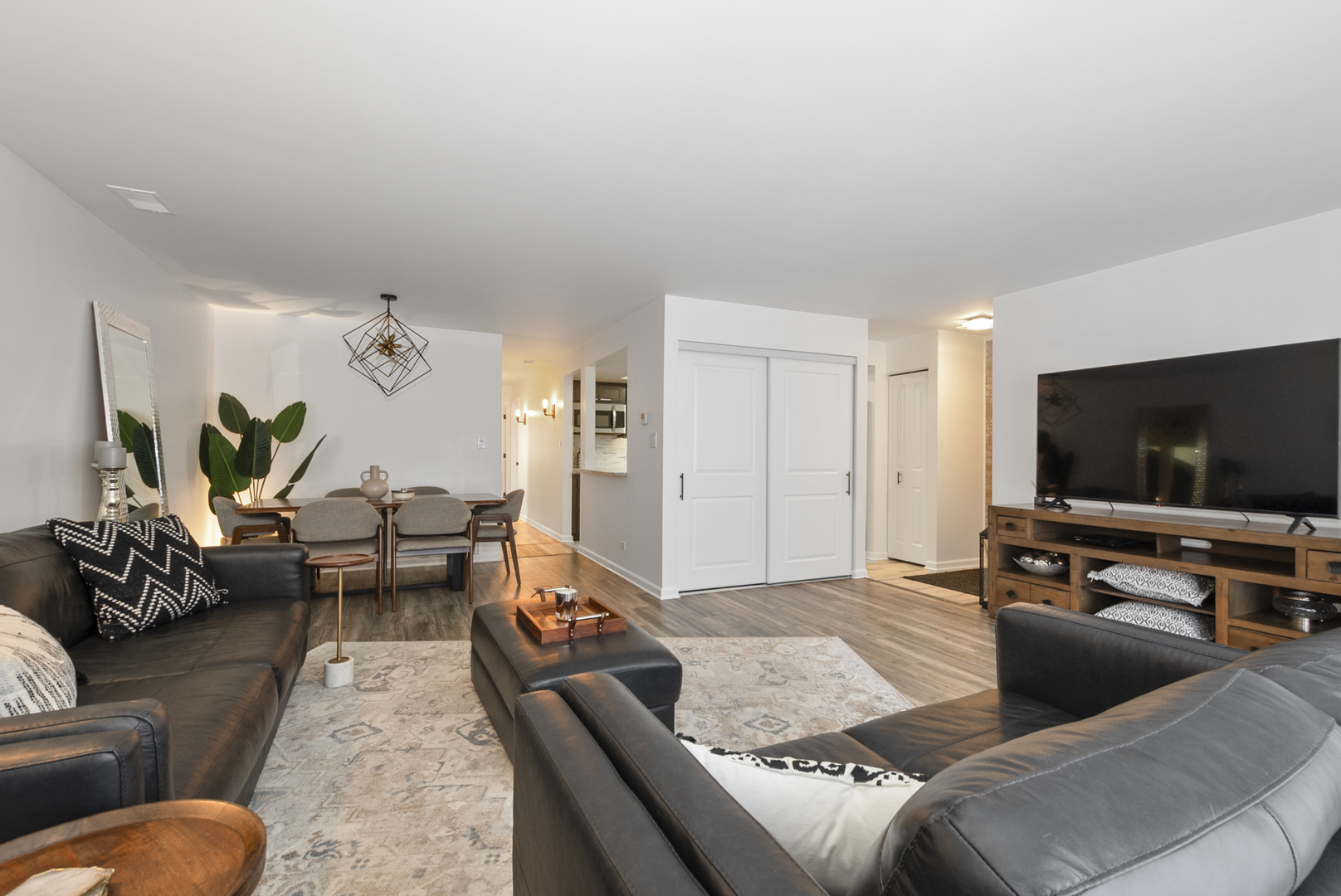 9830 Nashville Avenue, Unit 6 Chicago Ridge, IL 60415 - Photo 7 of 26