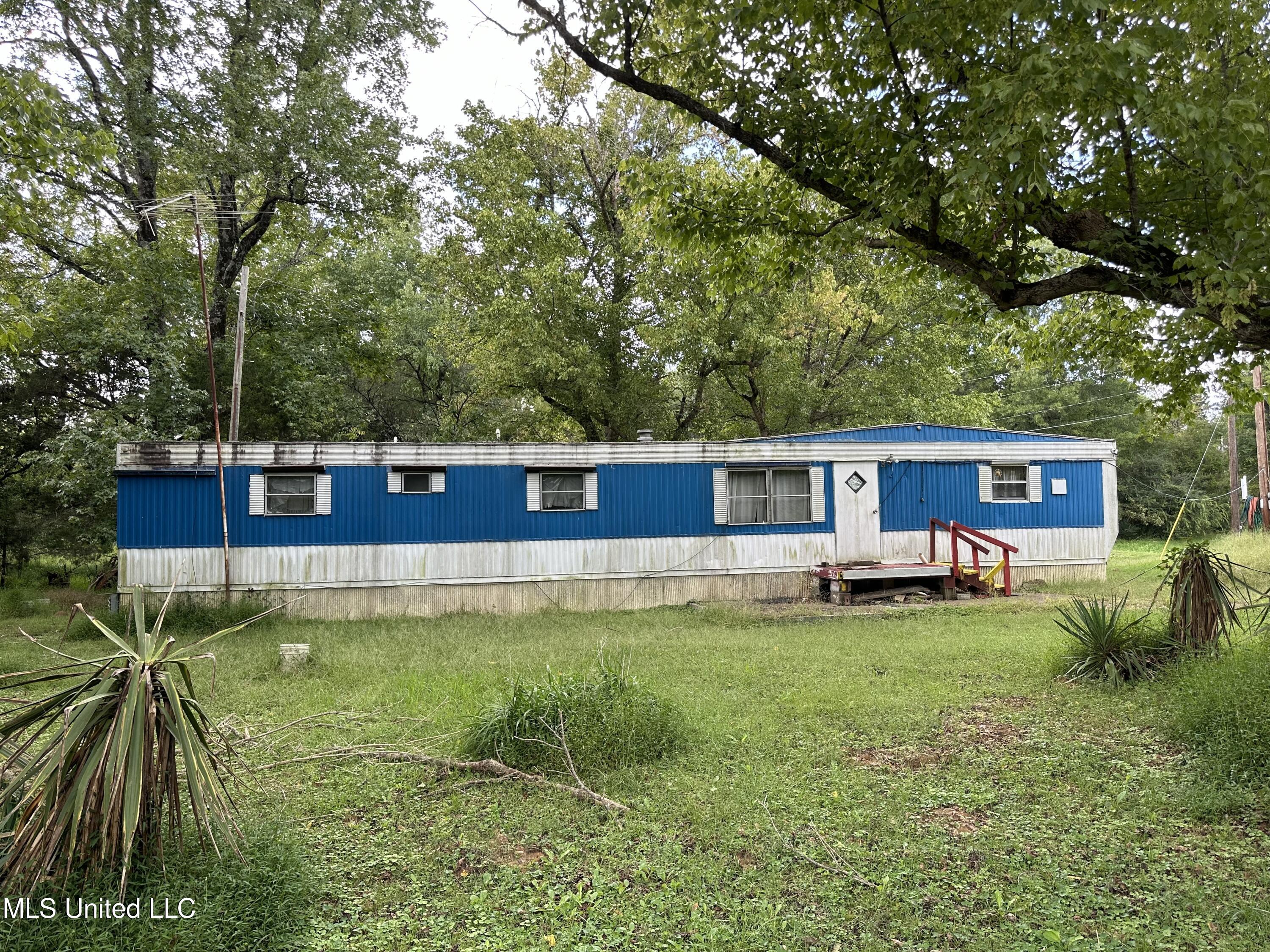1112 South Red Banks Road Holly Springs, MS 38635 - Photo 1 of 19 IMG_1648