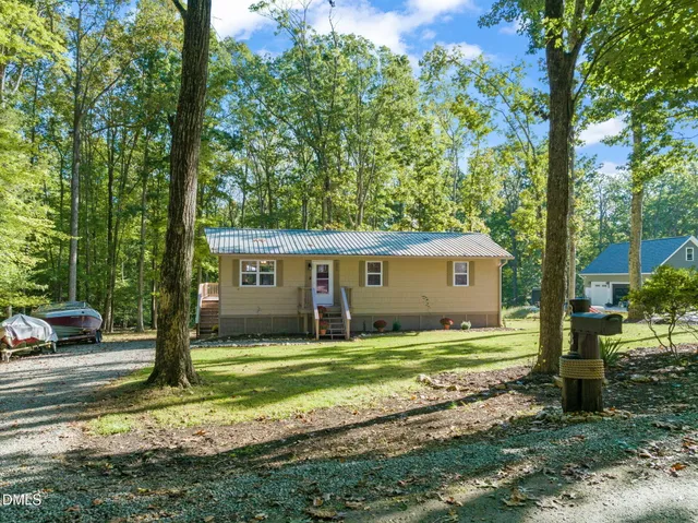 $400,000 | 373 Lewis Road, Clarksville, VA 23927