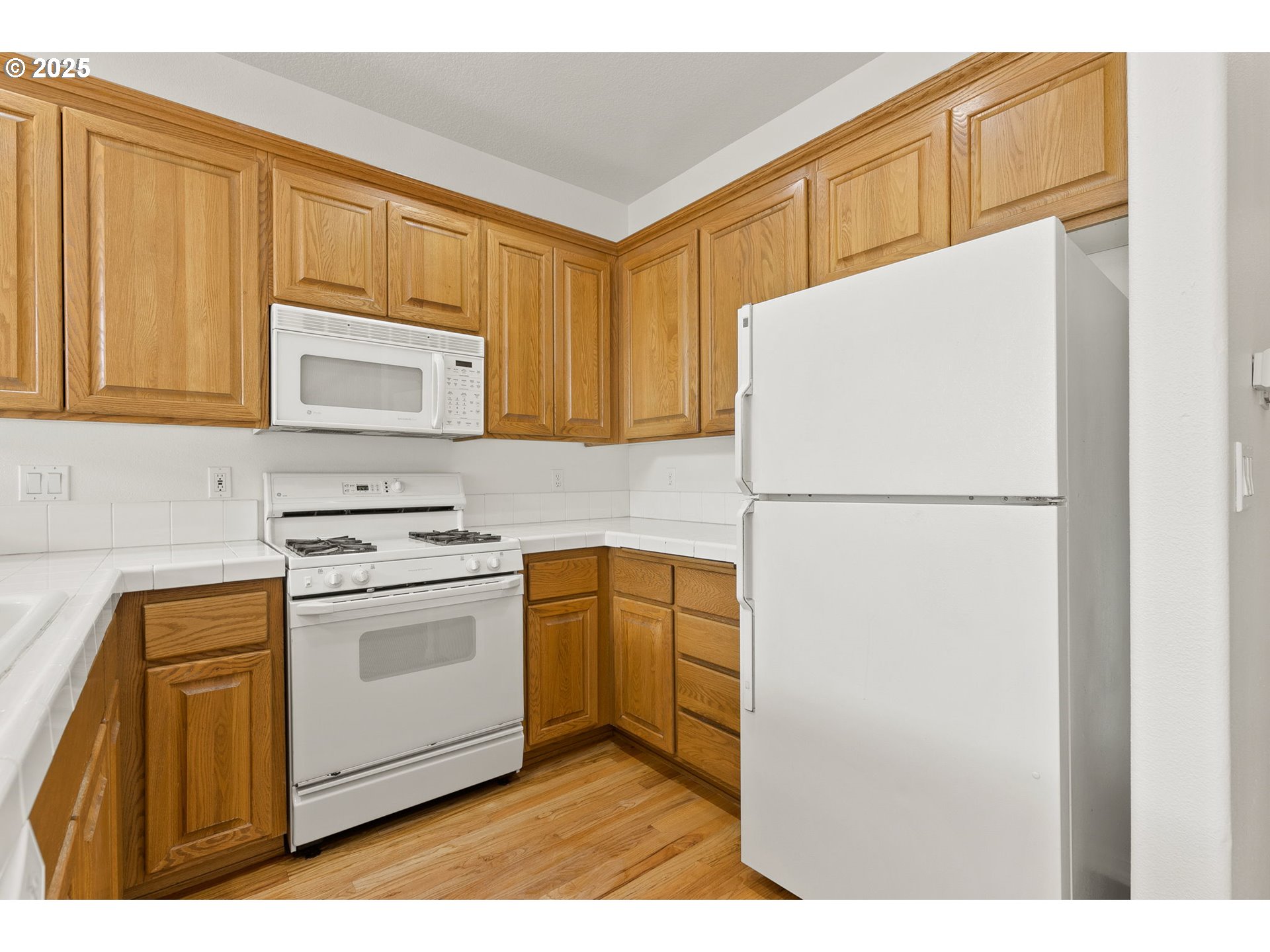 4710 Southwest 2nd Avenue Portland, OR 97239 - Photo 7 of 22 Gallery Image 7