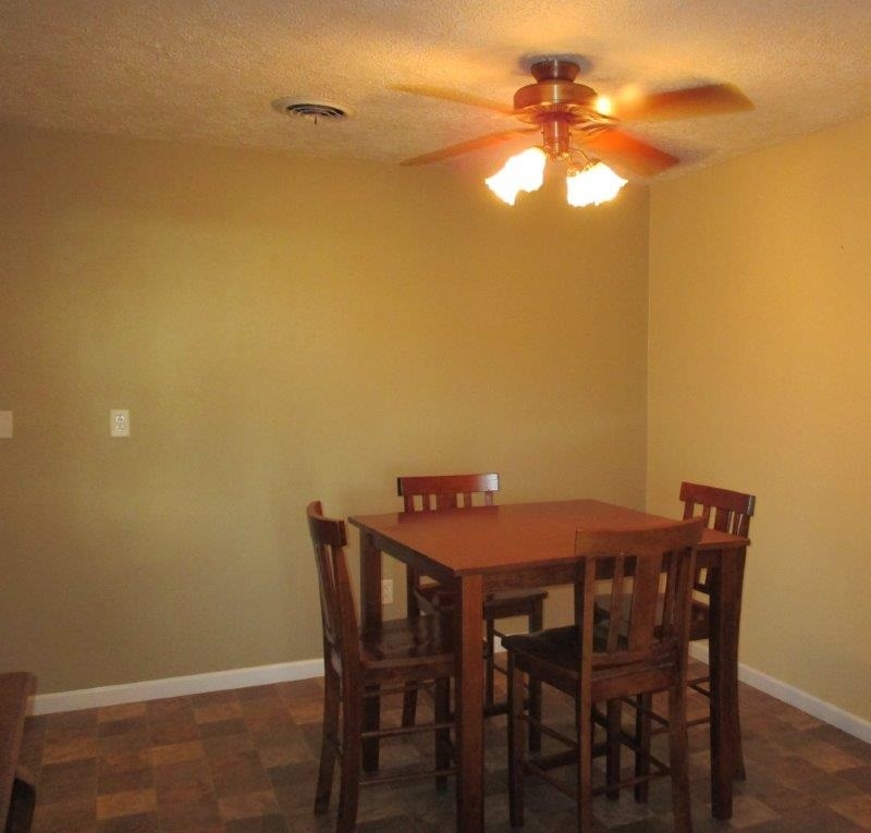 13371 North Warner Road Syracuse, IN 46567 - Photo 10 of 12 Gallery Image 10