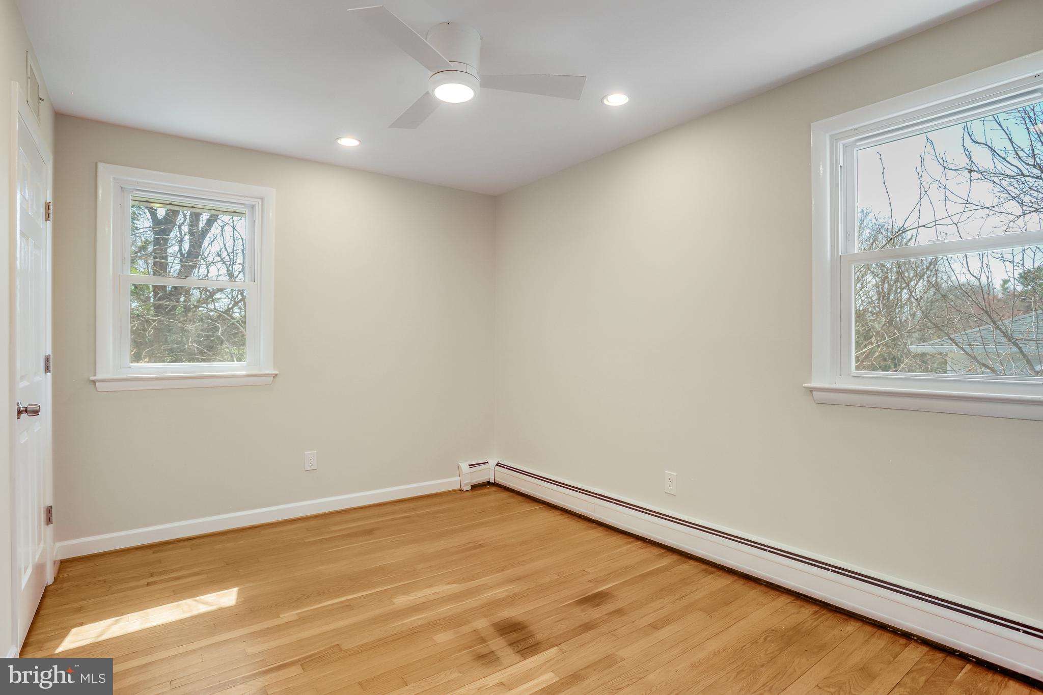 9815 Belhaven Road Bethesda, MD 20817 - Photo 33 of 53 Bedroom 2