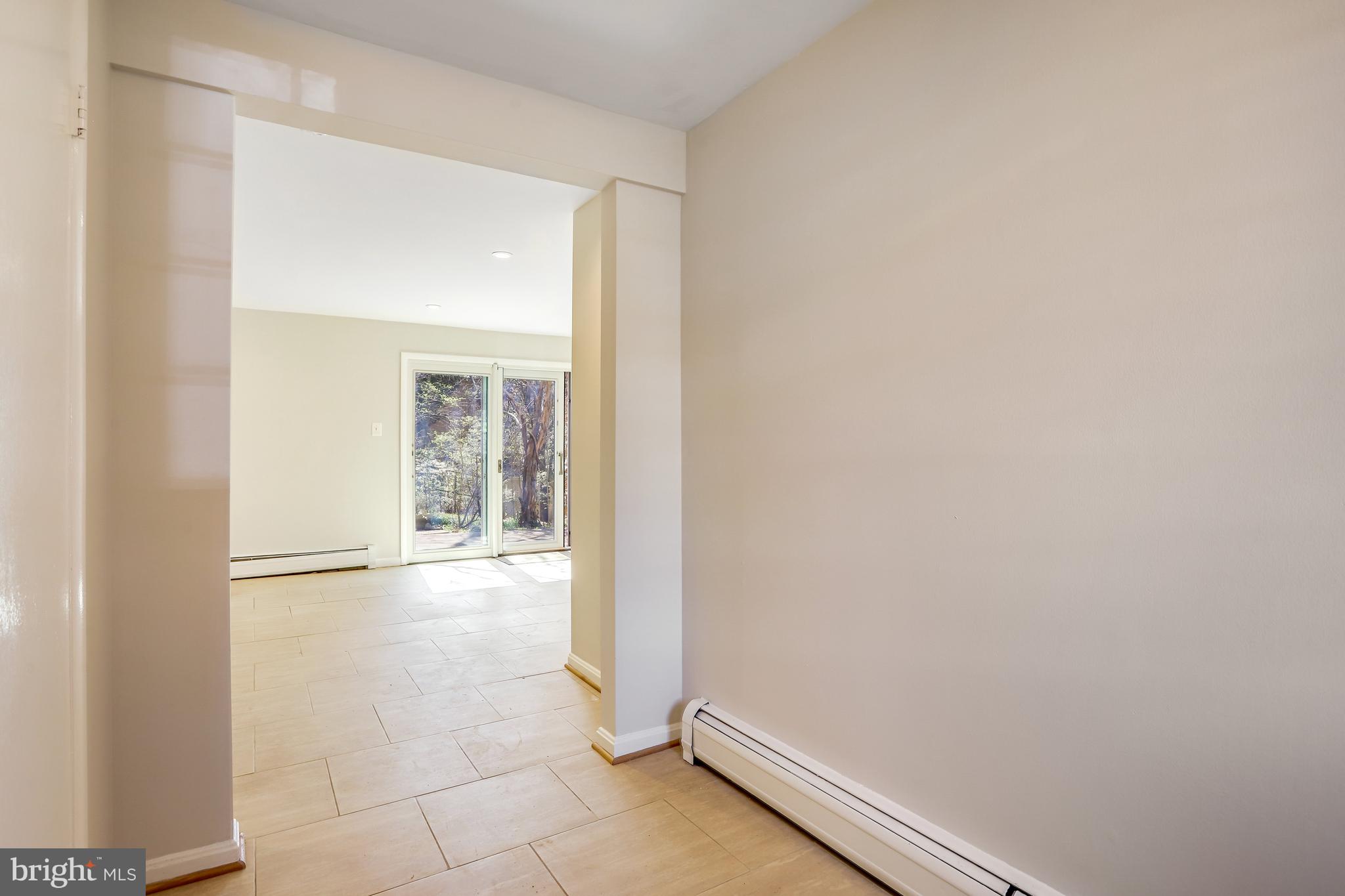 9815 Belhaven Road Bethesda, MD 20817 - Photo 5 of 53 Hall from entry to family room
