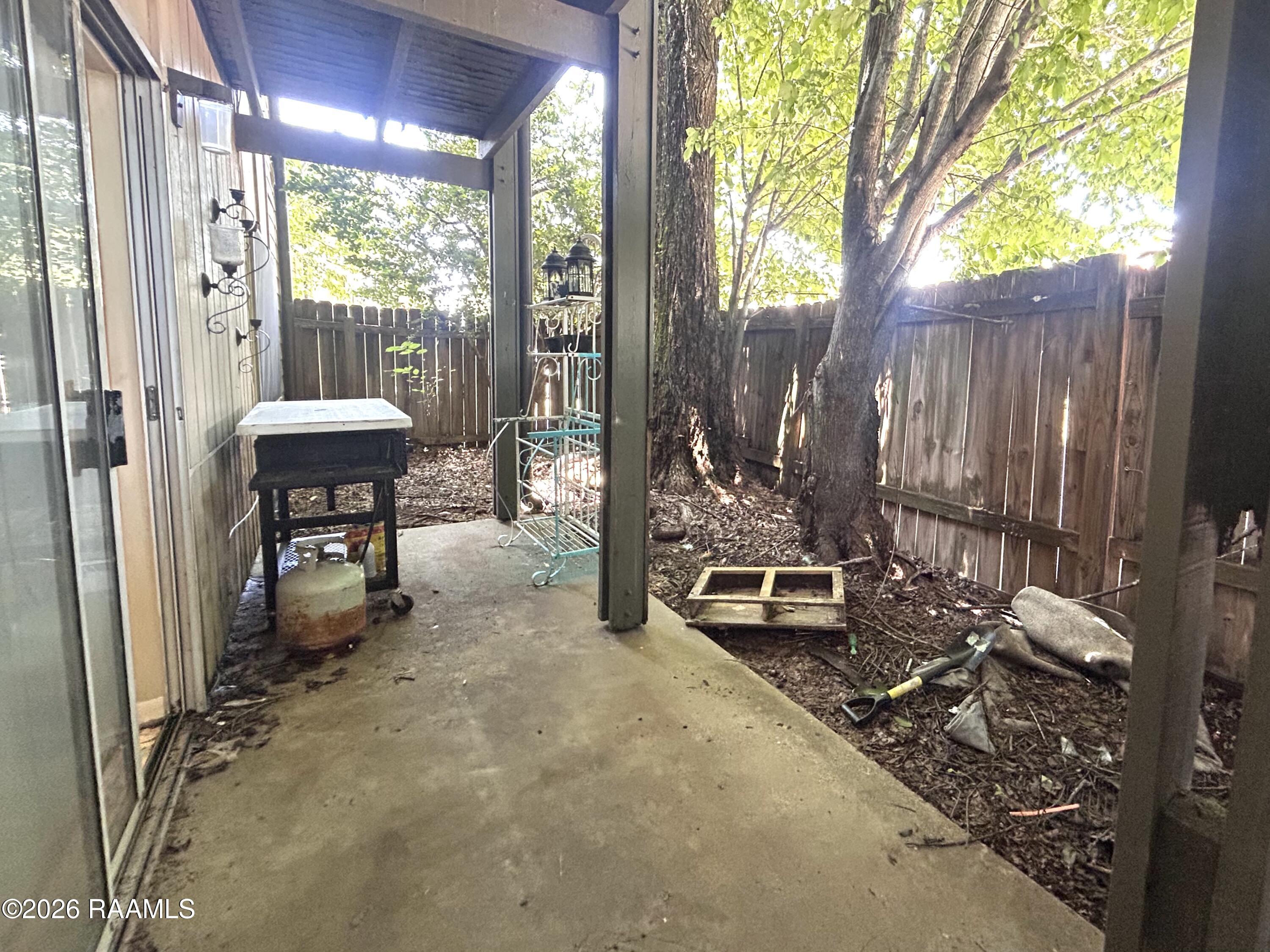 220 Doucet Road, Unit 154G Lafayette, LA 70503 - Photo 9 of 10 Back Patio