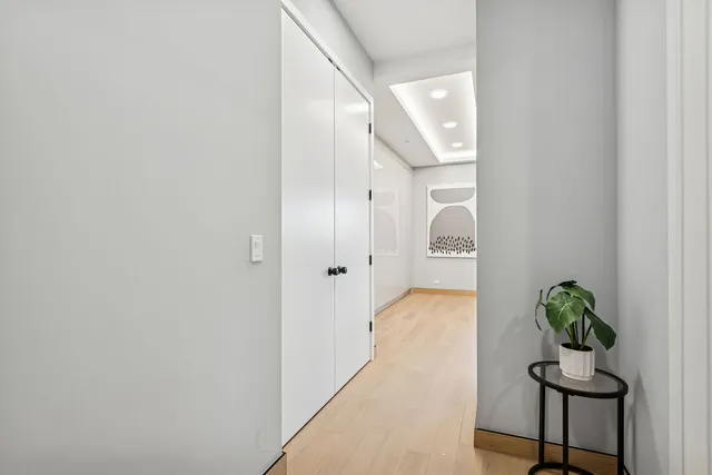 $1,100,000 | 466 North Paulina Street, Unit 302, Chicago, IL 60622