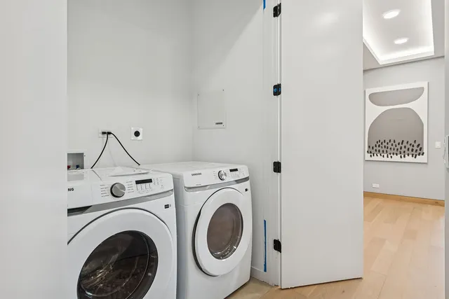 $1,100,000 | 466 North Paulina Street, Unit 302, Chicago, IL 60622