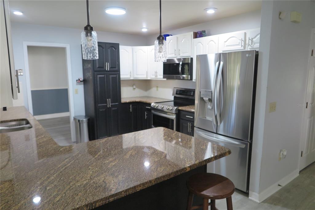 8215 Southwest 47th Road Gainesville, FL 32608 - Photo 7 of 36