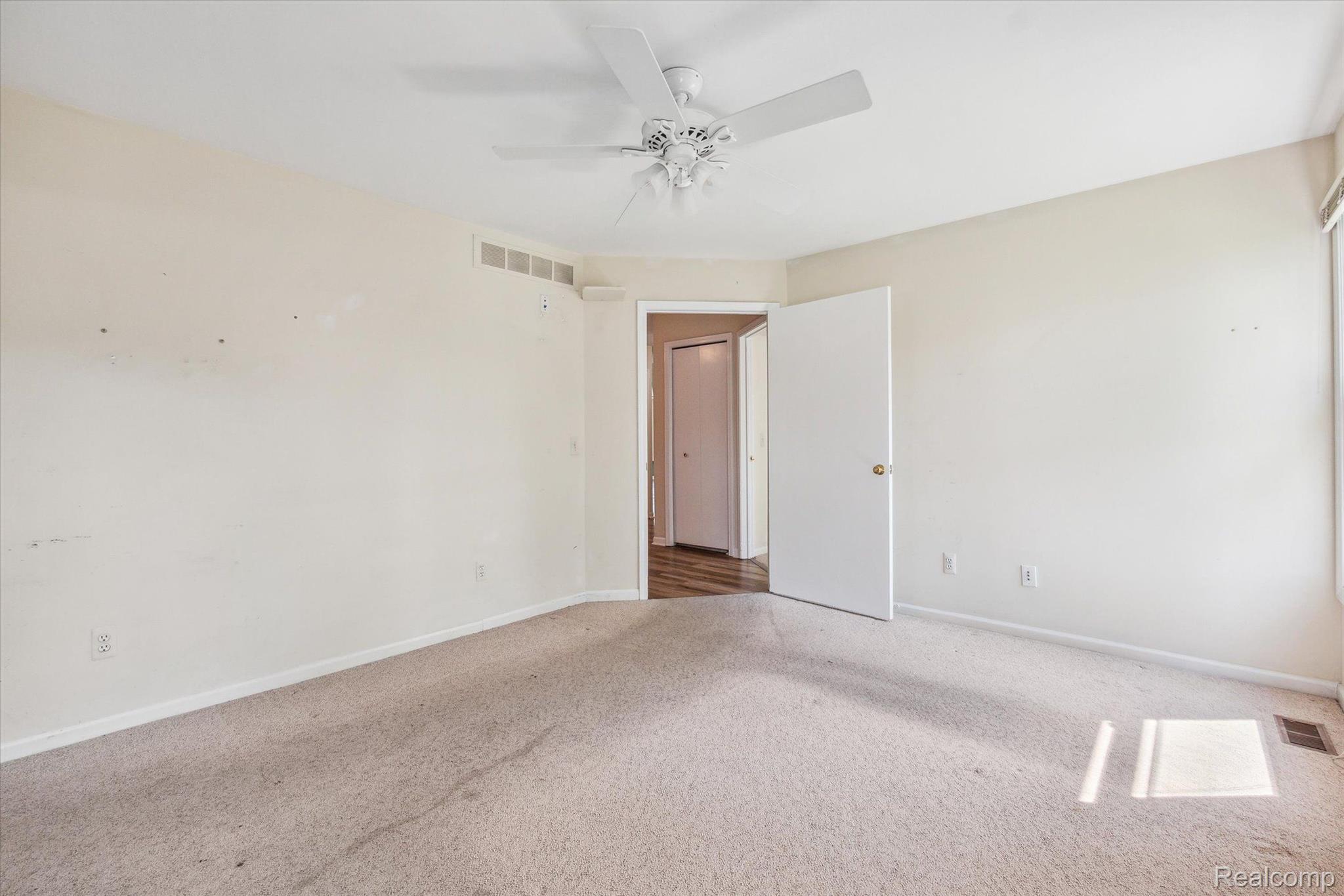 3267 Fairgrove Terrace Rochester, MI 48309 - Photo 29 of 54 Gallery Image 29