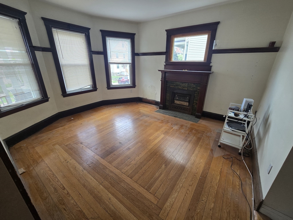 29 Mapleton Street, Unit 1 Boston, MA 02135 - Photo 6 of 11