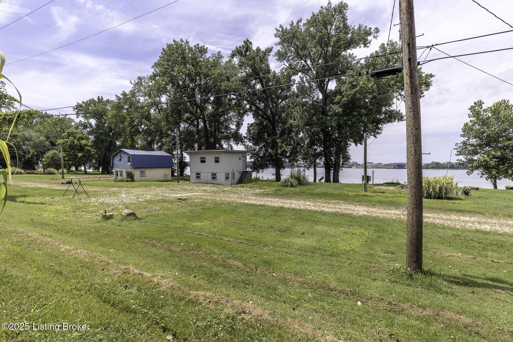 5209 River Road Louisville, KY 40222 - Photo 41 of 53 River041