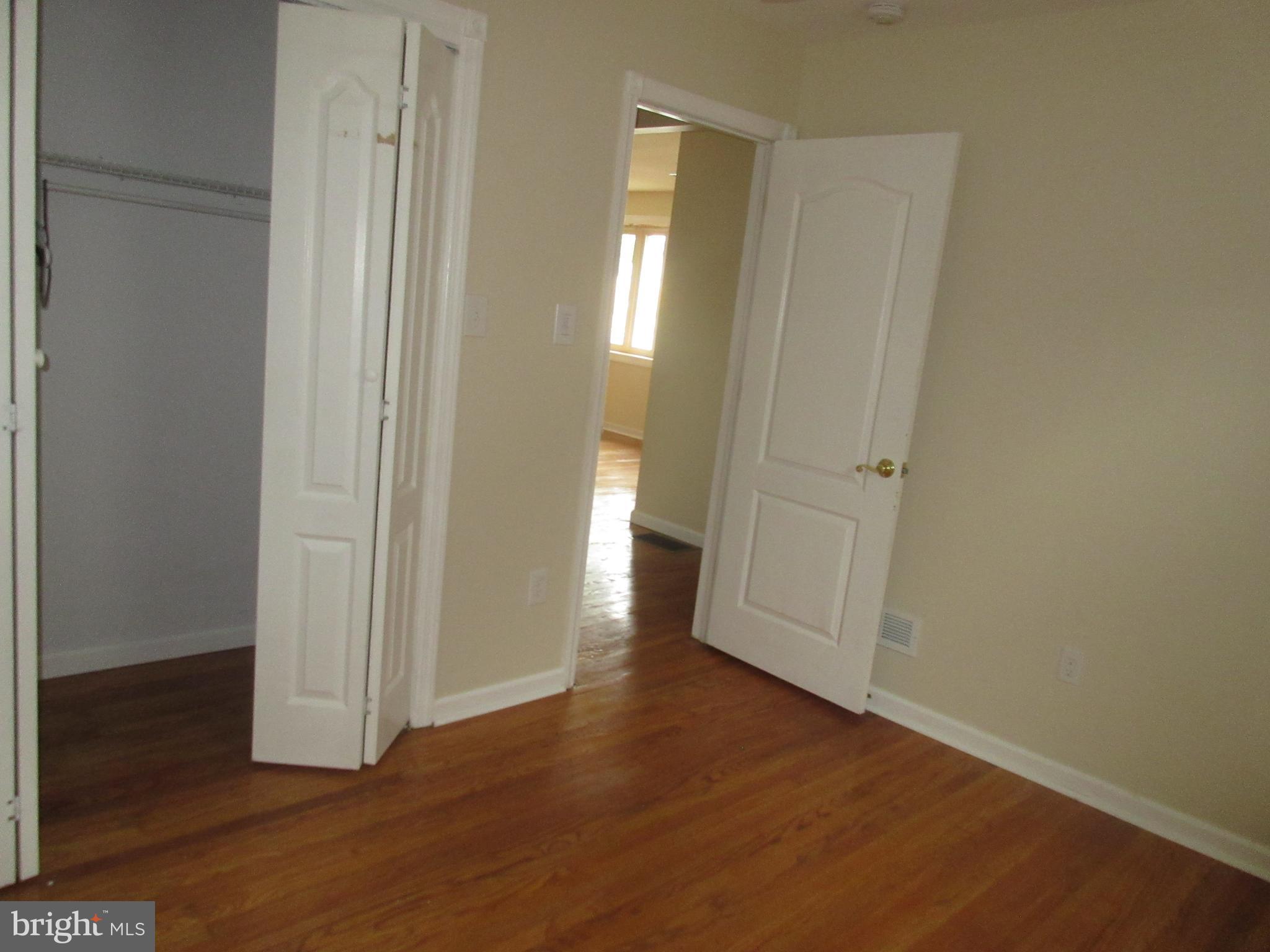 945 Clements Bridge Road Barrington, NJ 08007 - Photo 12 of 21 Gallery Image 12