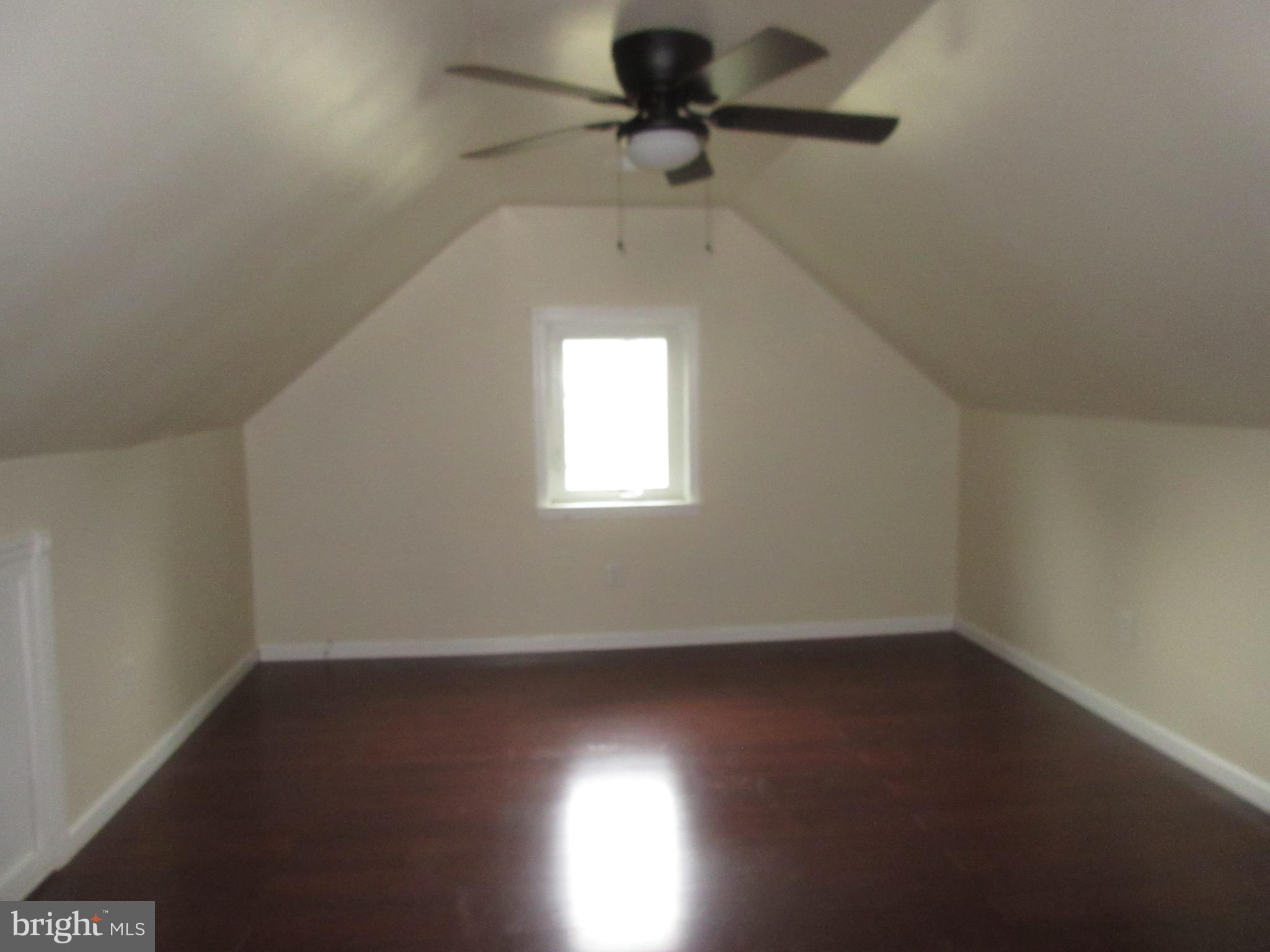 945 Clements Bridge Road Barrington, NJ 08007 - Photo 16 of 21 Gallery Image 16
