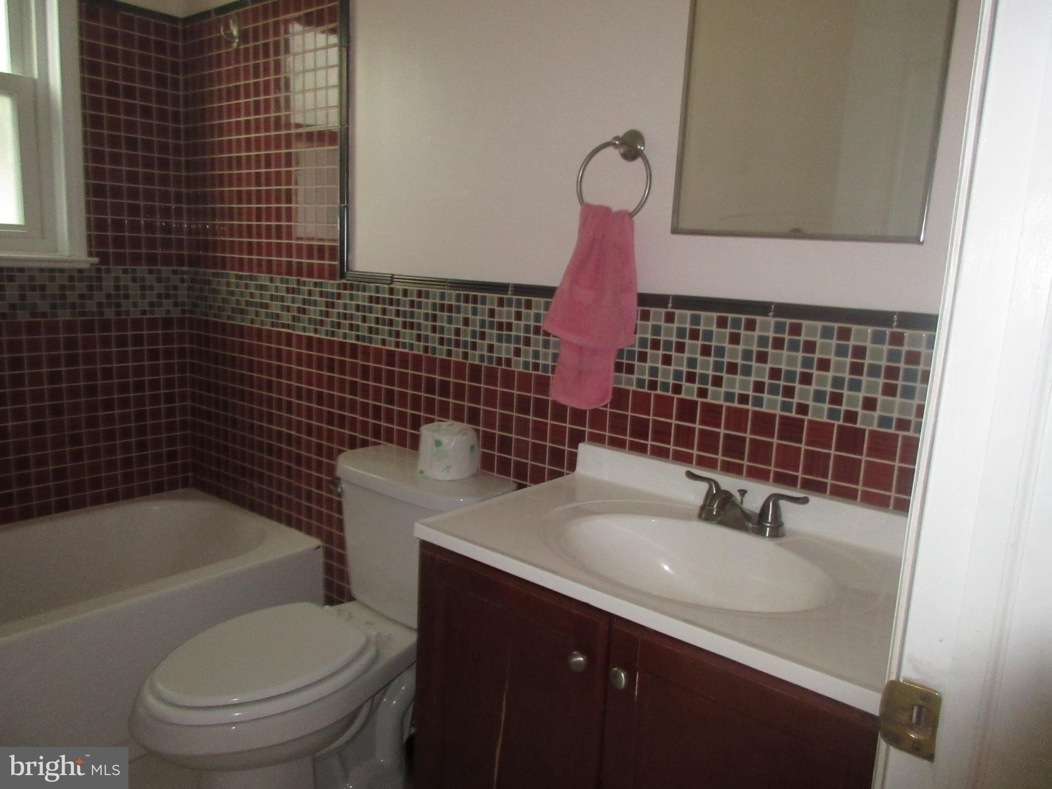 945 Clements Bridge Road Barrington, NJ 08007 - Photo 9 of 21 Gallery Image 9