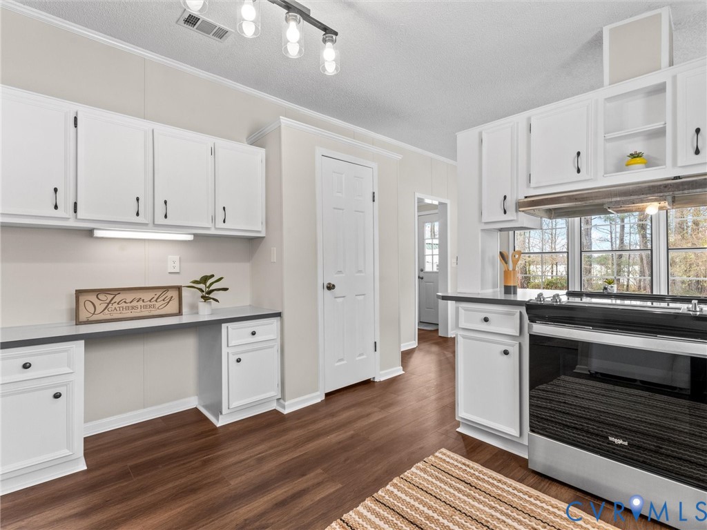 11721 Bevils Bridge Road Amelia Court House, VA 23002 - Photo 17 of 42