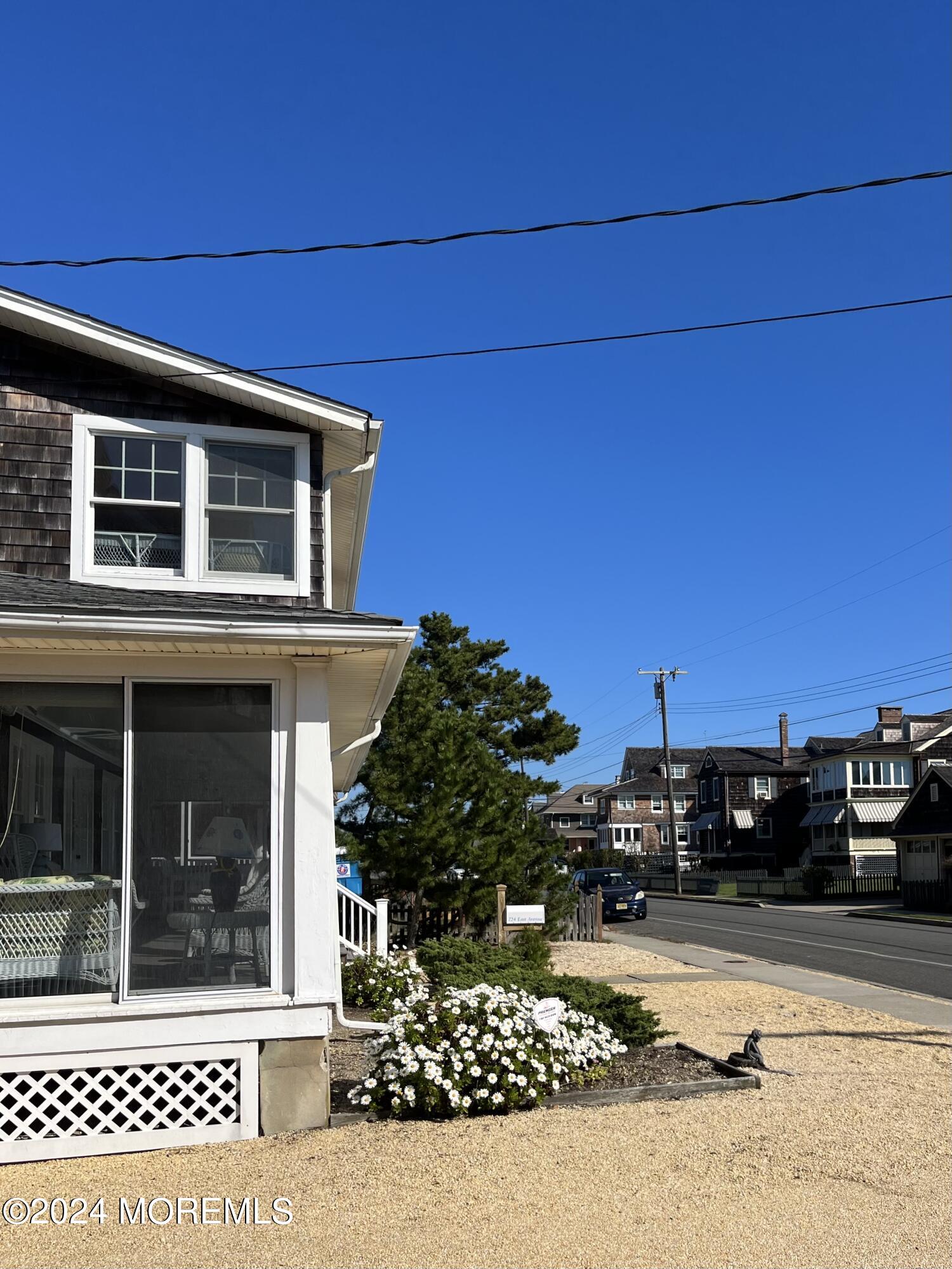 724 East Avenue, Unit SUMMER Bay Head, NJ 08742 - Photo 2 of 16 a view of a terrace