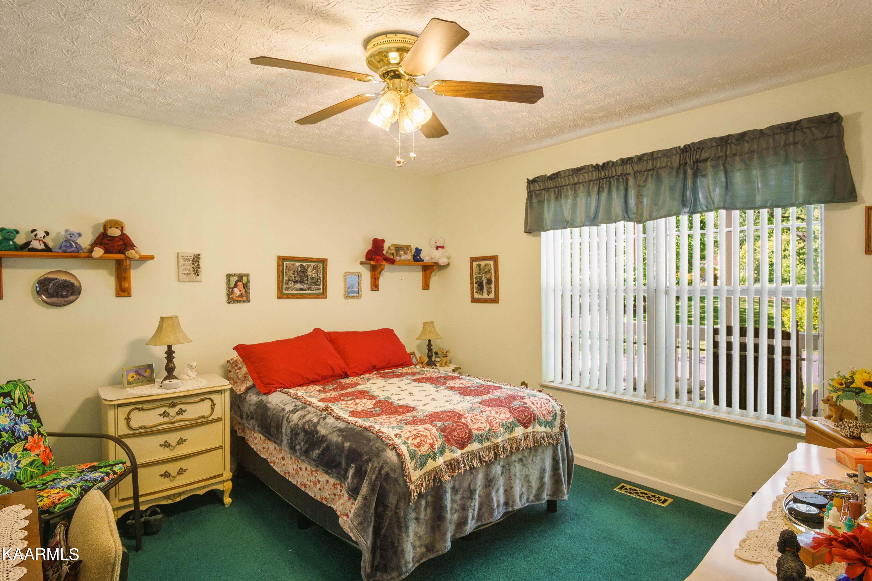 2180 Ranch Road Dandridge, TN 37725 - Photo 43 of 48 guest bedroom 2-1