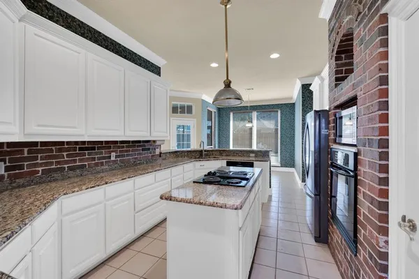 $521,900 | 2616 Brookwood Drive, Mansfield, TX 76063