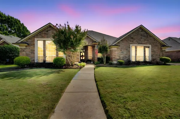 $521,900 | 2616 Brookwood Drive, Mansfield, TX 76063