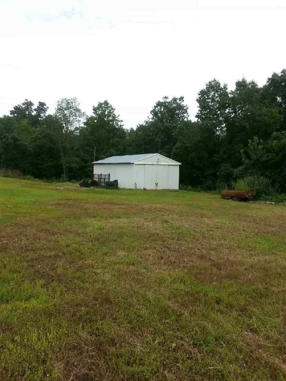 6253 Poplar Grove Road Columbus, IN 47201 - Photo 2 of 5