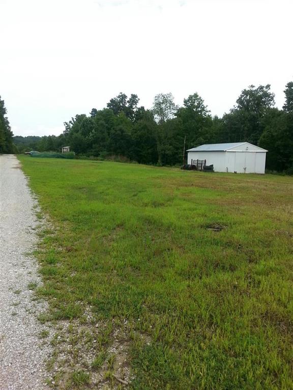 6253 Poplar Grove Road Columbus, IN 47201 - Photo 3 of 5