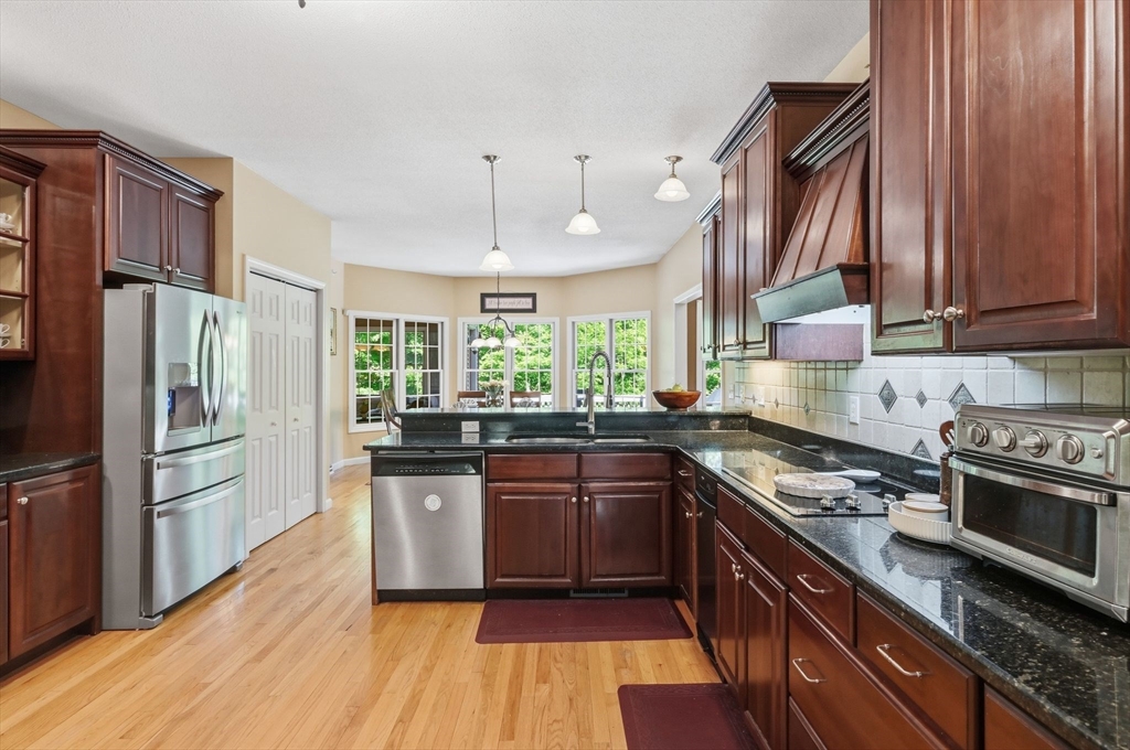 2 Highview Circle Wilbraham, MA 01095 - Photo 10 of 42