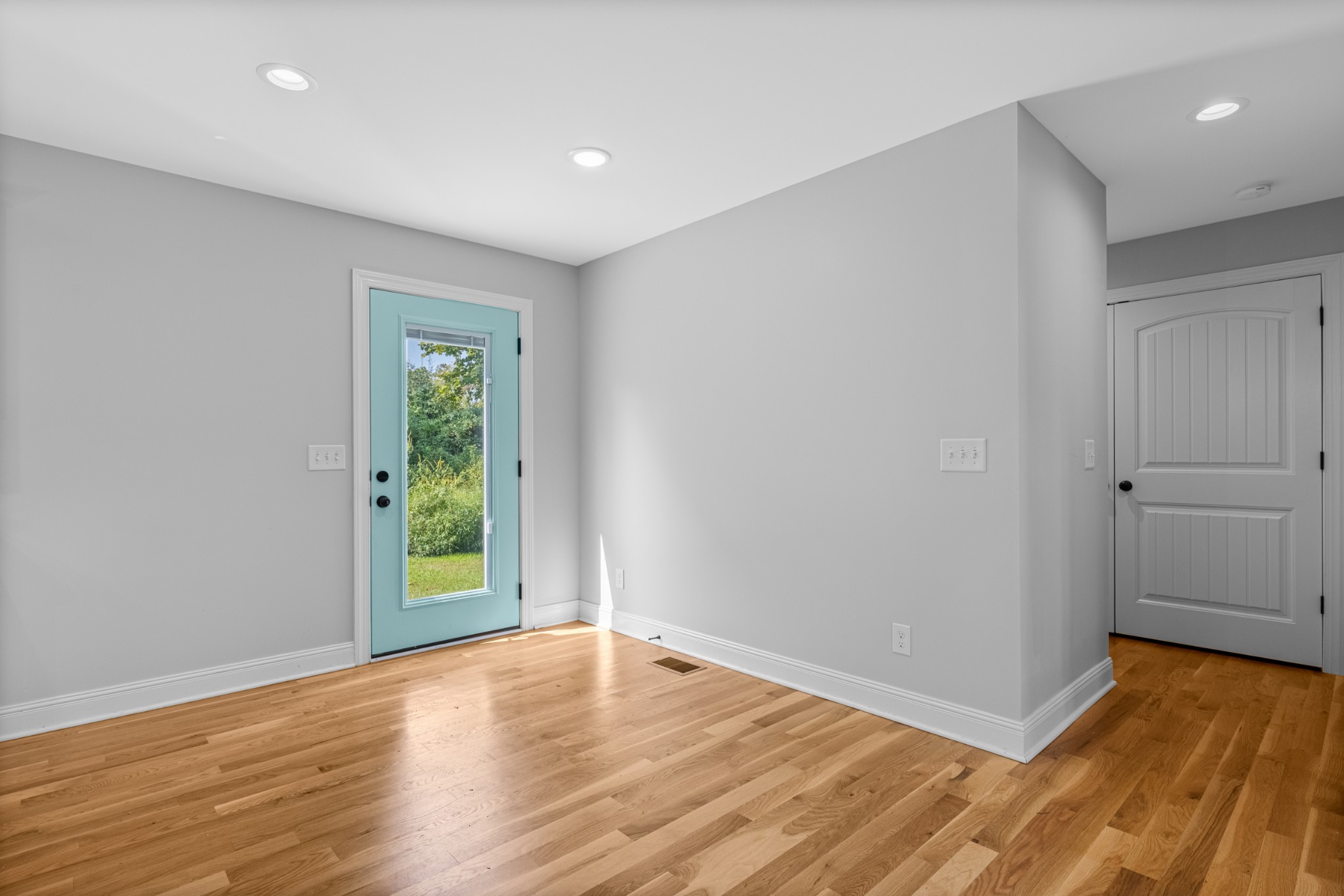 3038 Gideon Road Greenbrier, TN 37073 - Photo 9 of 23 Gallery Image 9