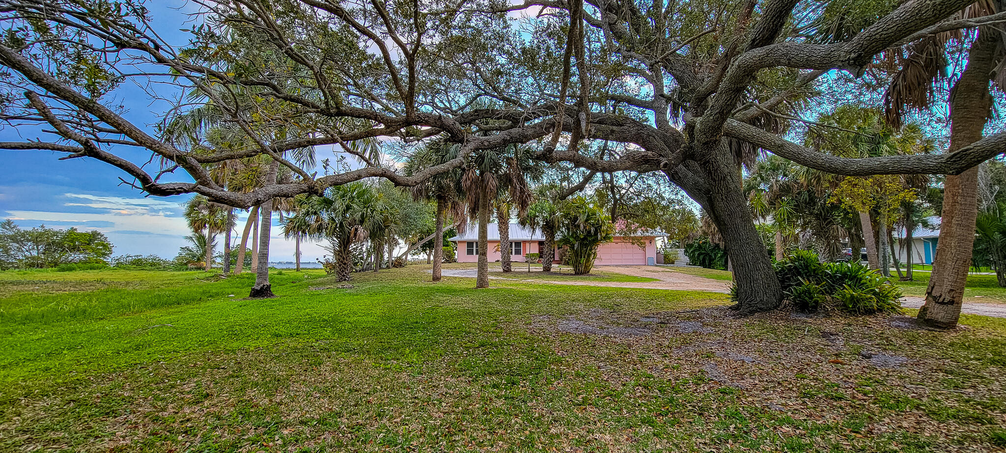 118 North Sewalls Point Road Sewall's Point, FL 34996 - Photo 13 of 43 20220309_175643
