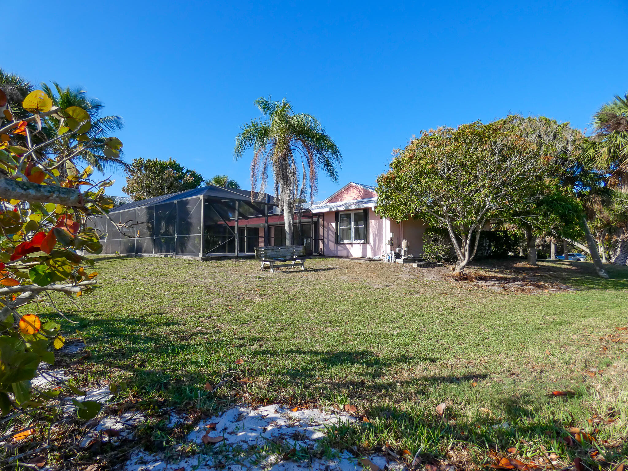 118 North Sewalls Point Road Sewall's Point, FL 34996 - Photo 21 of 43 P1310437