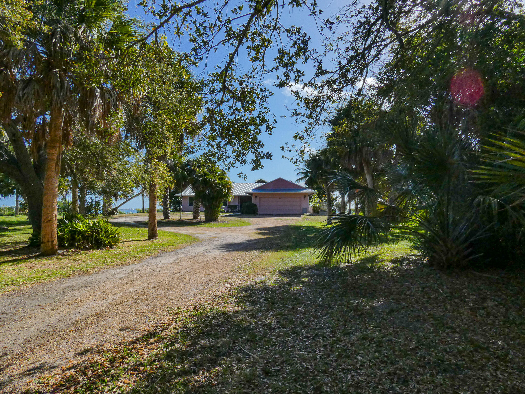 118 North Sewalls Point Road Sewall's Point, FL 34996 - Photo 41 of 43 P1310573