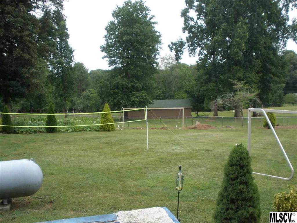 2224 Claremont Road Newton, NC 28658 - Photo 8 of 19 Gallery Image 8