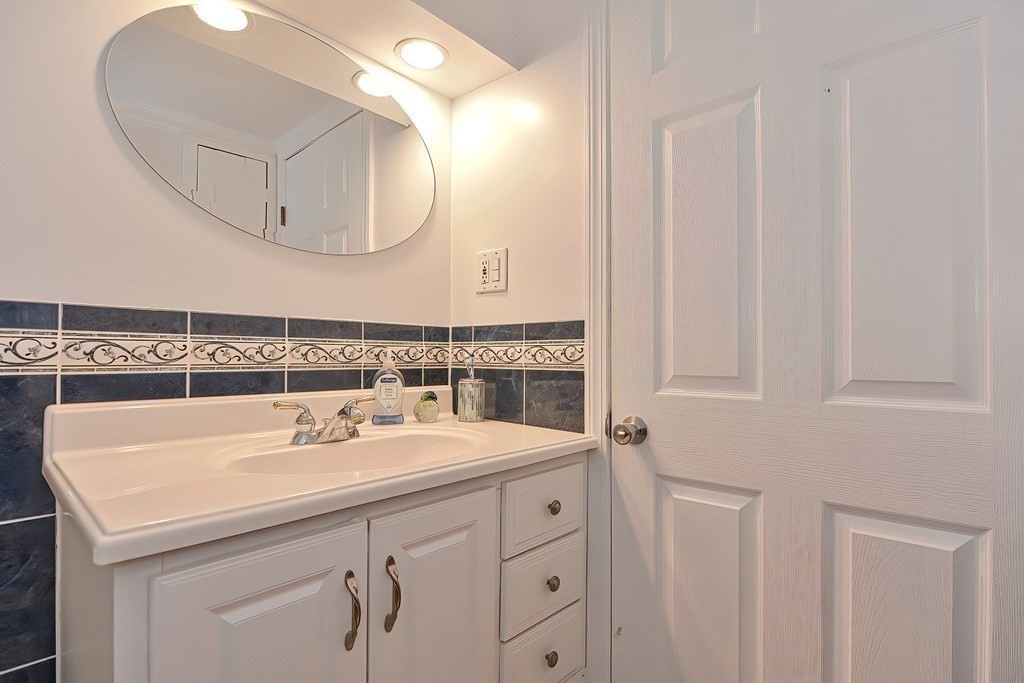 10 Aderene Road Peabody, MA 01960 - Photo 30 of 39 Gallery Image 30