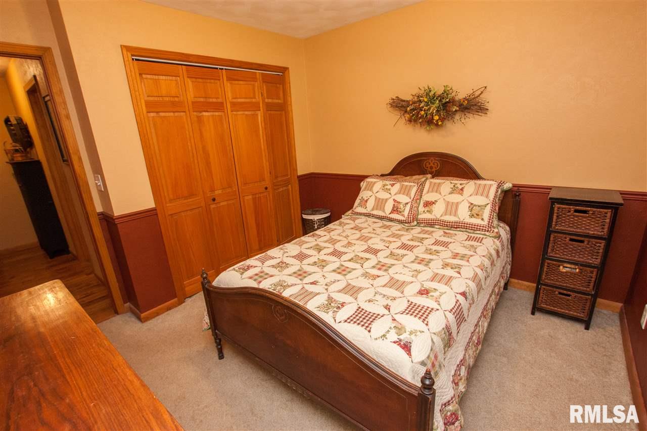 7999 Pin Oak Road Manito, IL 61546 - Photo 19 of 34 Gallery Image 19