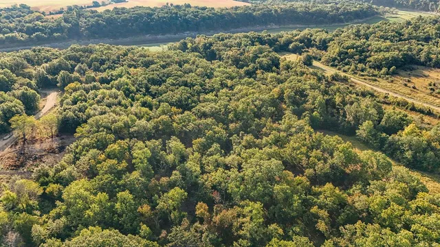 $69,000 | 8 Hopkins Road, Perry, MO 63462