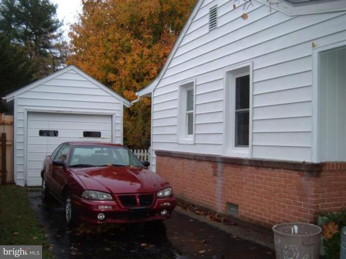 17514 York Road Hagerstown, MD 21740 - Photo 15 of 21 Garage 1