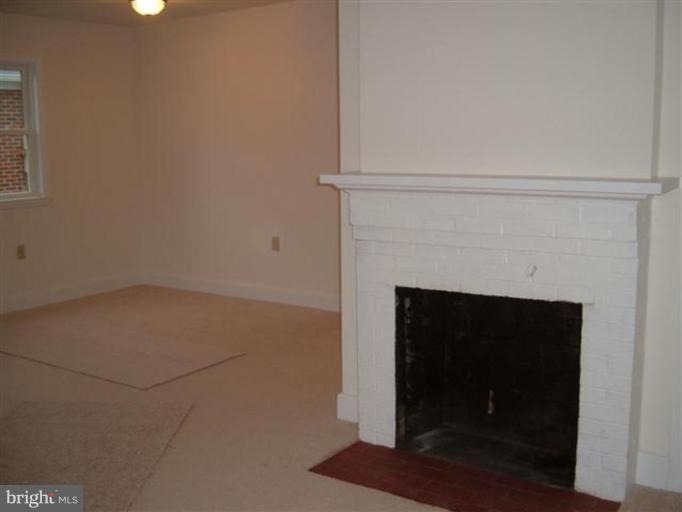 17514 York Road Hagerstown, MD 21740 - Photo 7 of 21 Fireplace