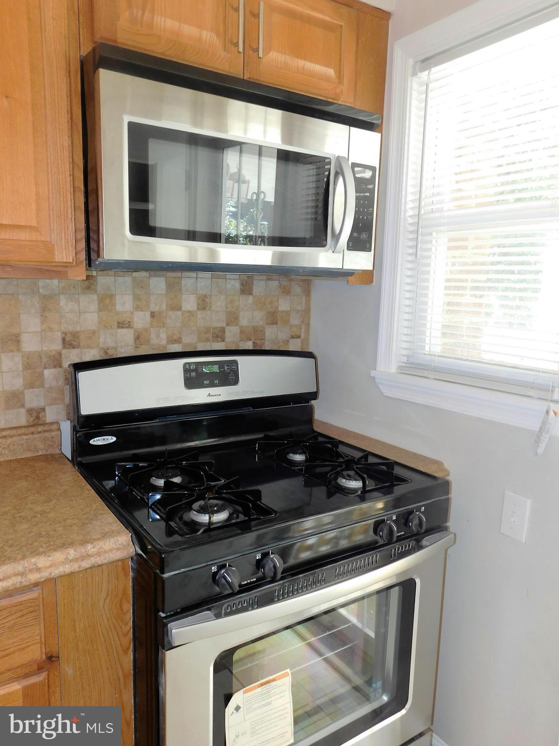 4549 Pen Lucy Road Baltimore, MD 21229 - Photo 11 of 26 Kitchen