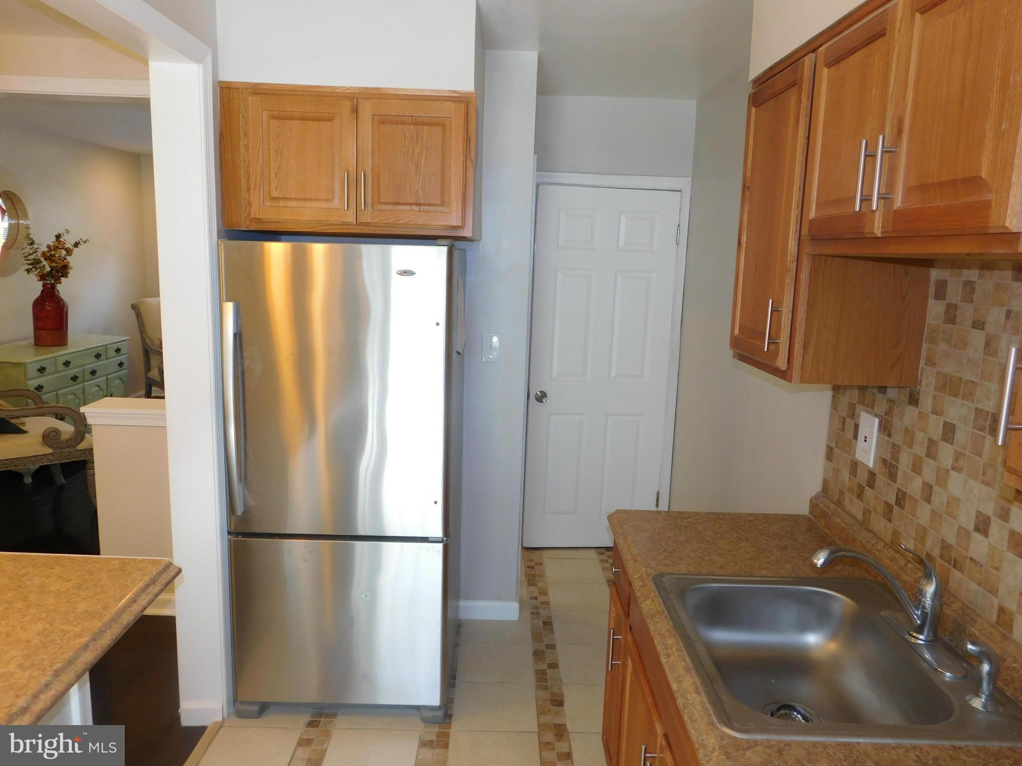4549 Pen Lucy Road Baltimore, MD 21229 - Photo 12 of 26 Kitchen