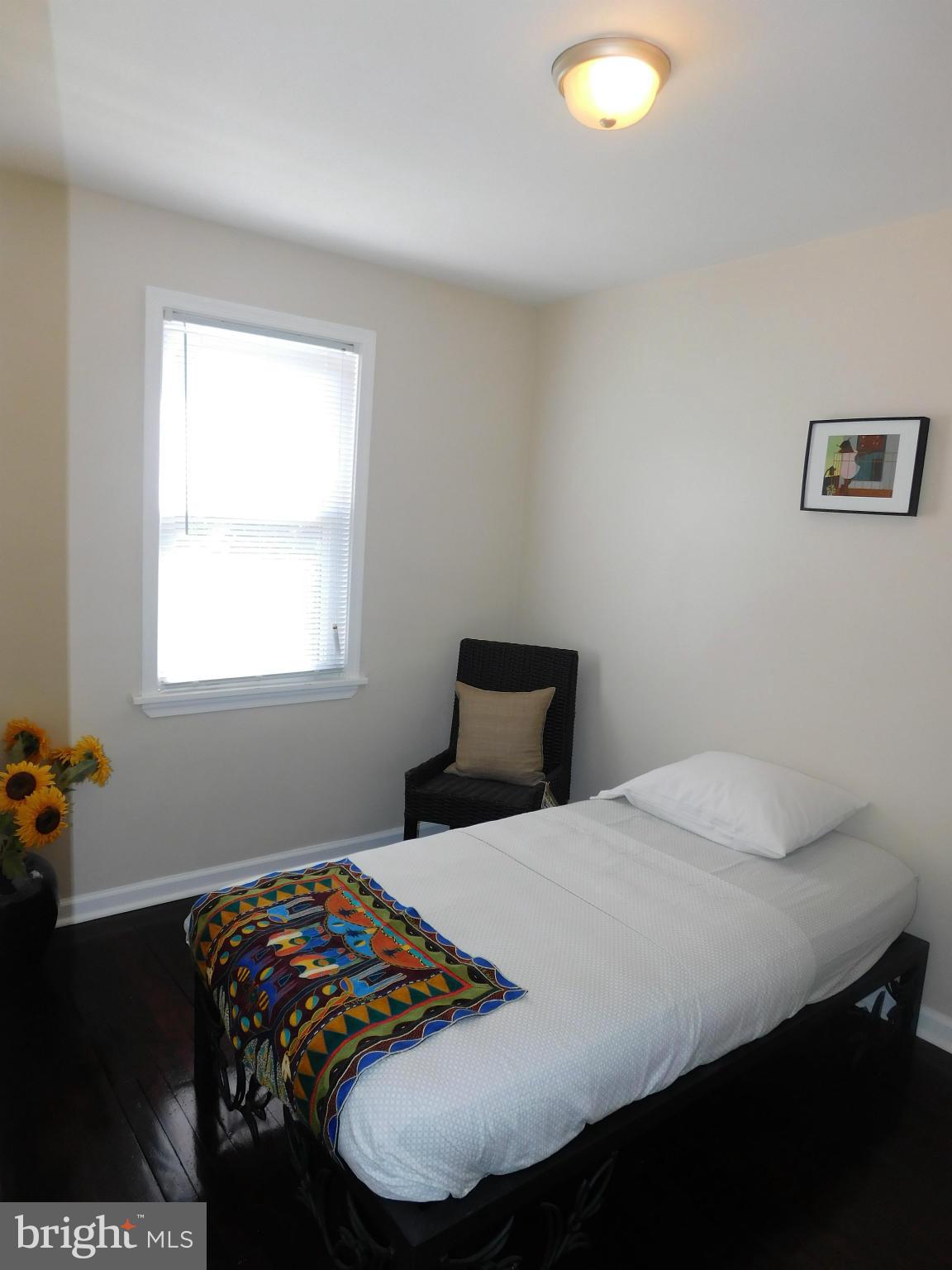 4549 Pen Lucy Road Baltimore, MD 21229 - Photo 20 of 26 Bedroom