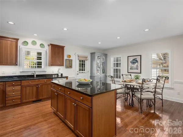 $849,000 | 1672 Olmsted Drive, Asheville, NC 28803