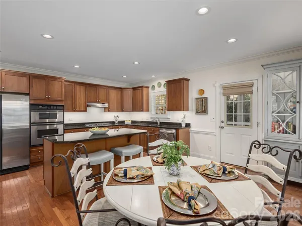 $849,000 | 1672 Olmsted Drive, Asheville, NC 28803