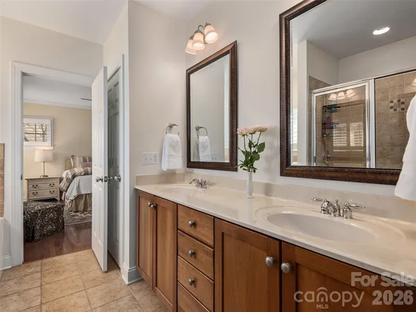 $849,000 | 1672 Olmsted Drive, Asheville, NC 28803