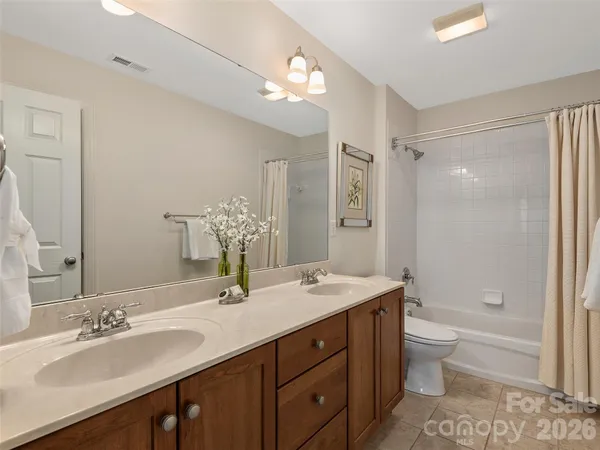 $849,000 | 1672 Olmsted Drive, Asheville, NC 28803