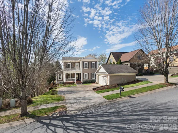 $849,000 | 1672 Olmsted Drive, Asheville, NC 28803