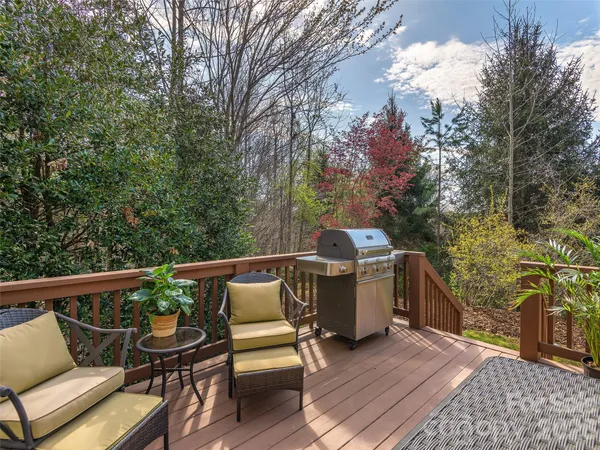 $849,000 | 1672 Olmsted Drive, Asheville, NC 28803