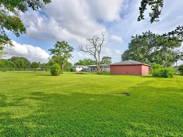 $225,000 | 5848 Texas Avenue, Port Arthur, TX 77640