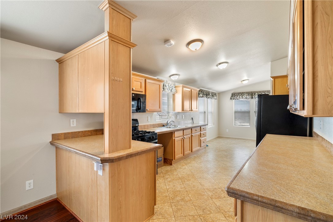 4171 Tiger Road Pahrump, NV 89048 - Photo 9 of 31