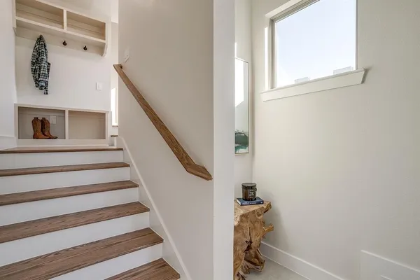 a view of entryway