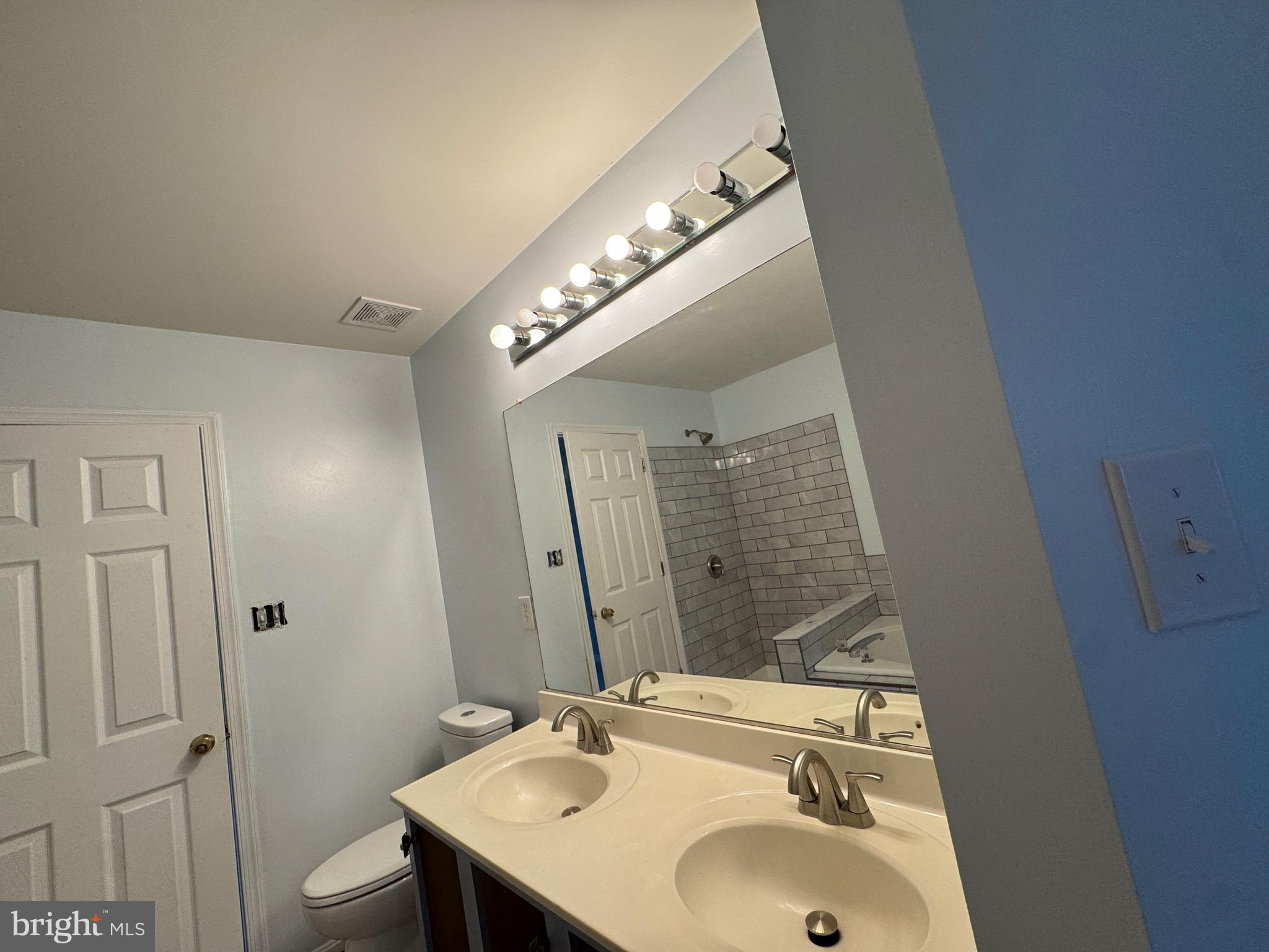 8876 Stable Forest Place Bristow, VA 20136 - Photo 22 of 24