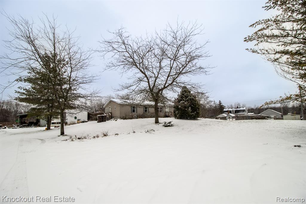 10040 Nichols Road Montrose, MI 48457 - Photo 34 of 36 Gallery Image 34